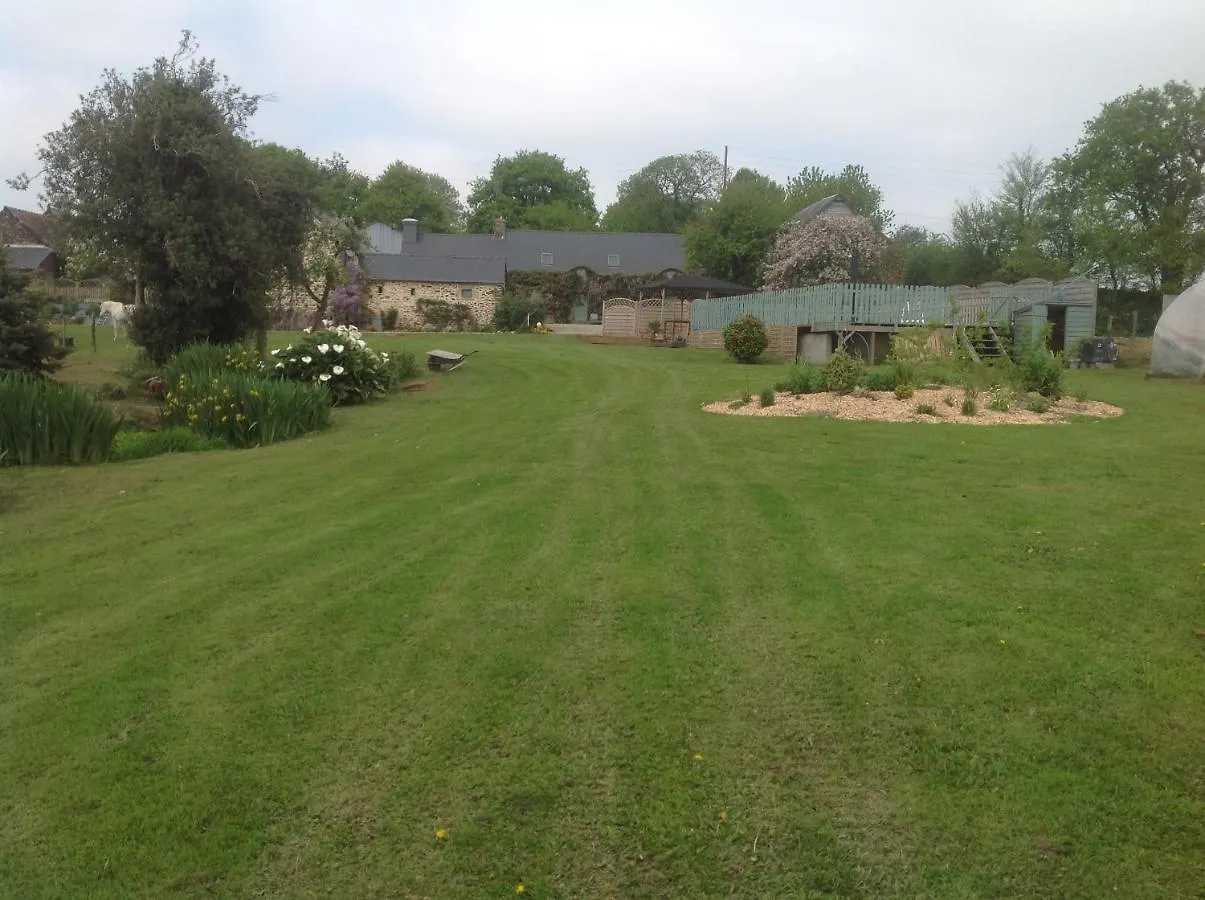 Holiday home L'Ancienne Etable. Villa Saint-Martin-des-Pres France