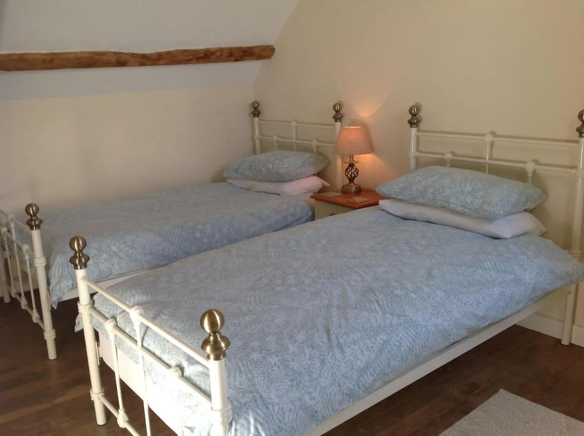 L'Ancienne Etable. Villa Saint-Martin-des-Pres Holiday home