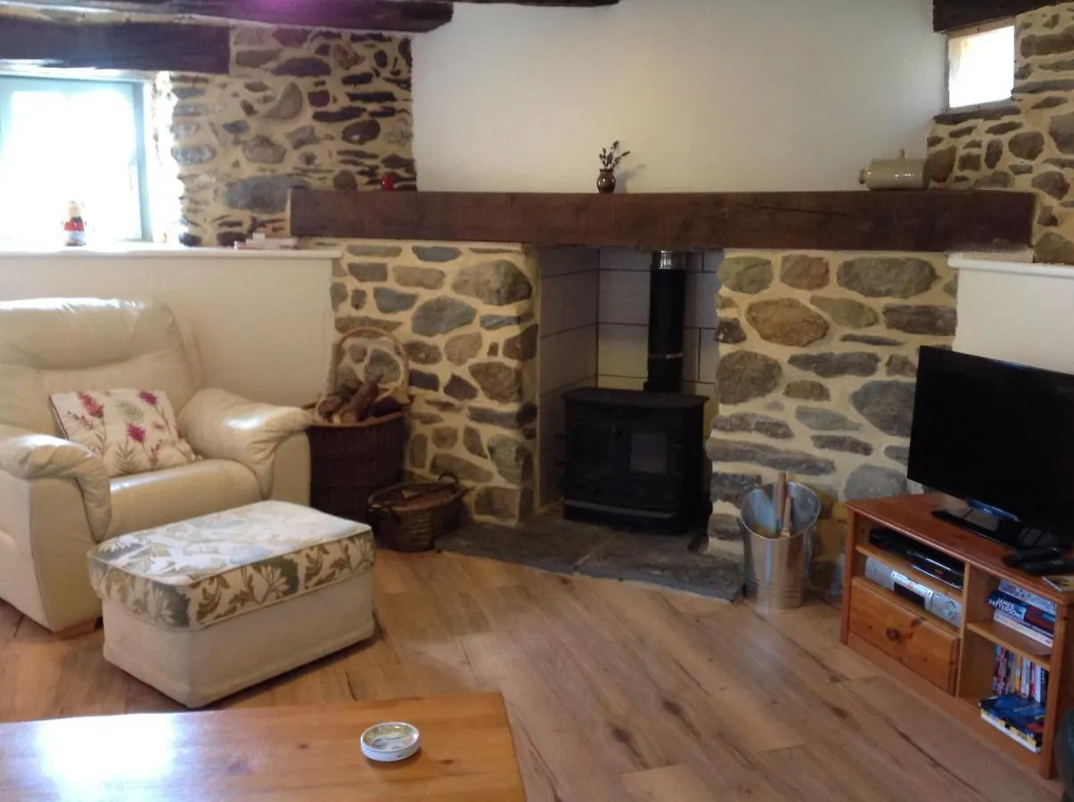 Holiday home L'Ancienne Etable. Villa Saint-Martin-des-Pres